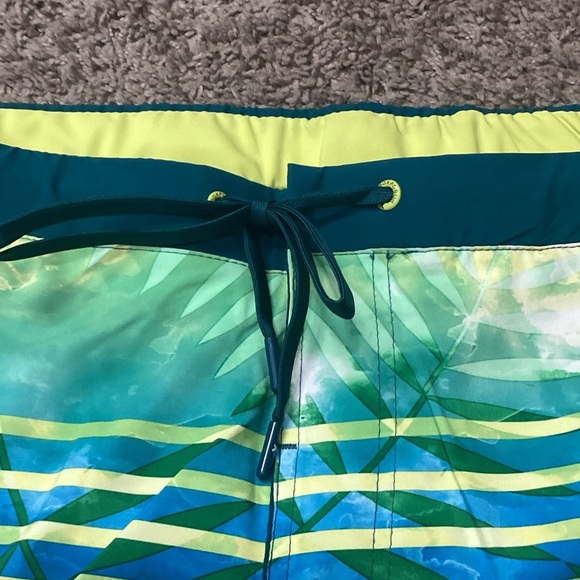 ZeroXposur Tropical Leaf Print Swim Shorts - Picture 3 of 4
